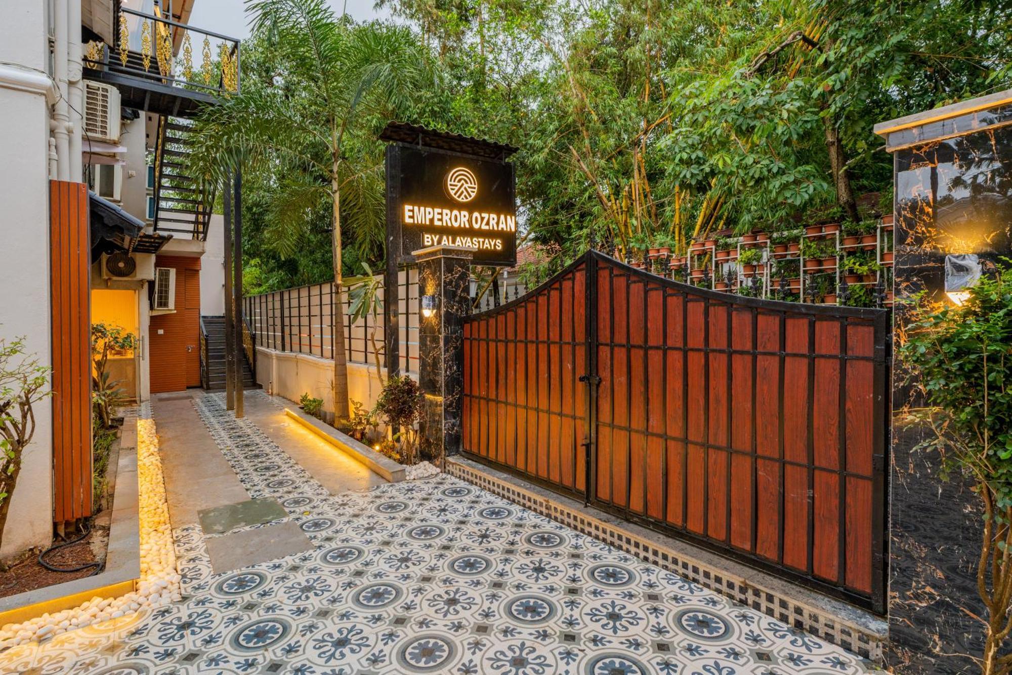 Emperor Ozran By Alaya Stays Vagator Exterior photo